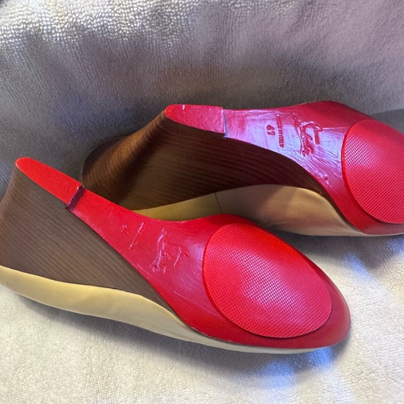 Christian Louboutin size 11 beige 4” wedge heel - Picture 6 of 11
